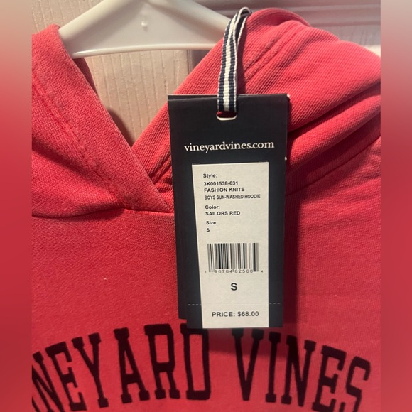 Vineyard Vines Hoodie size small- new with tags - Picture 3 of 5